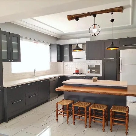 Koycegiz'de Bagimsiz Havuzlu Luks Villa: Bulbul