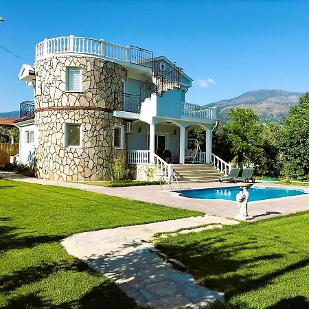 Koycegiz'de Bagimsiz Havuzlu Luks Villa: Bulbul Βίλα *