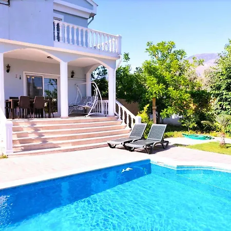 Koycegiz'de Bagimsiz Havuzlu Luks Villa: Bulbul Koycegiz (Mugla)